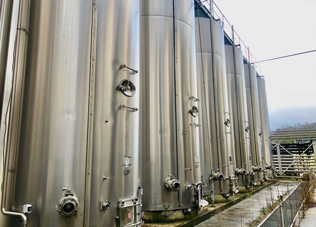 Sonstige Obsttechnik & Weinbautechnik of the type Sonstige |CTIA - Cuve inox 304 - Fond plat incliné sur radi, Gebrauchtmaschine in Monteux (Picture 1)